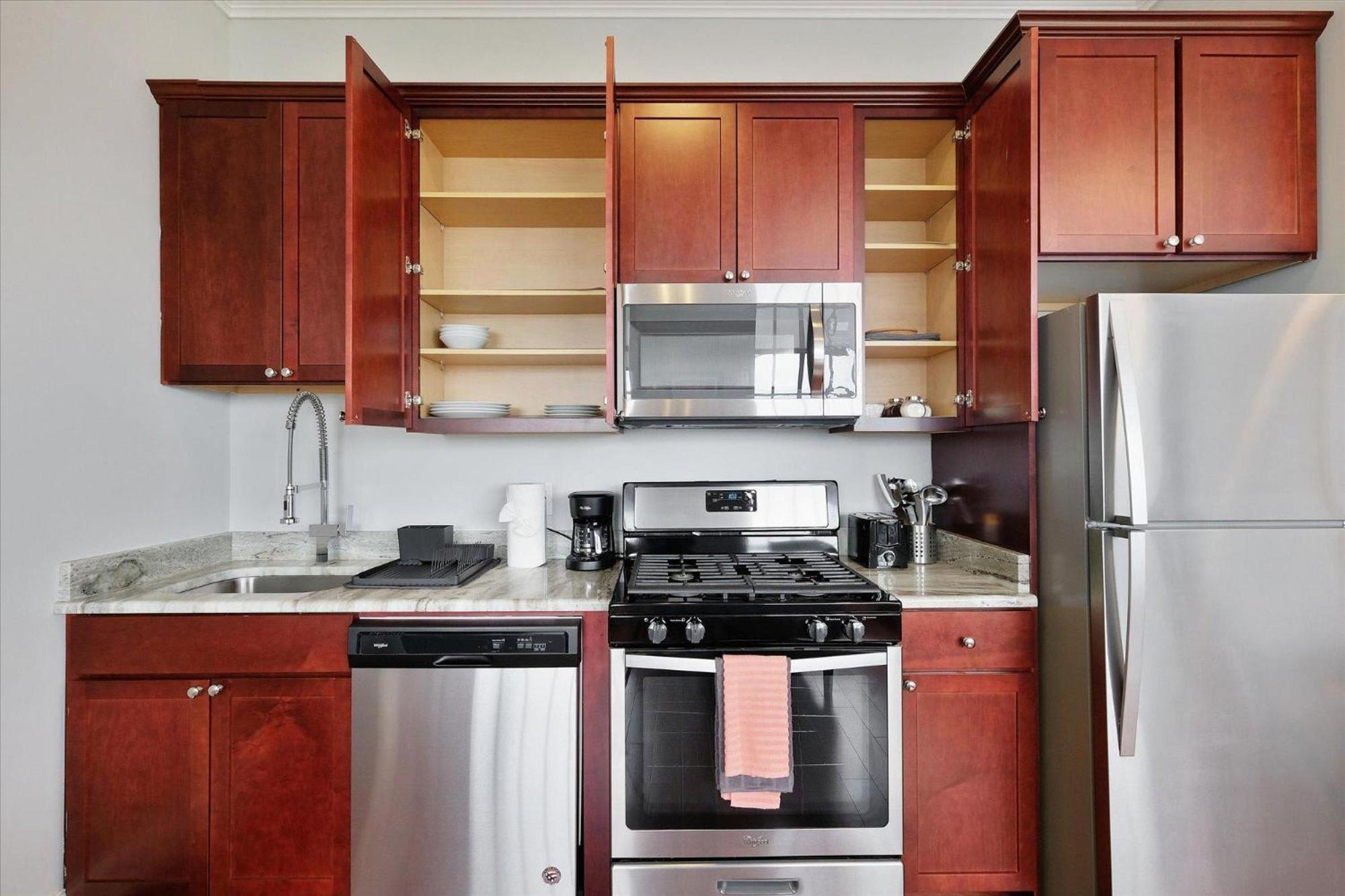Apartment Magnificent W Rooftop Pool Philadelphia