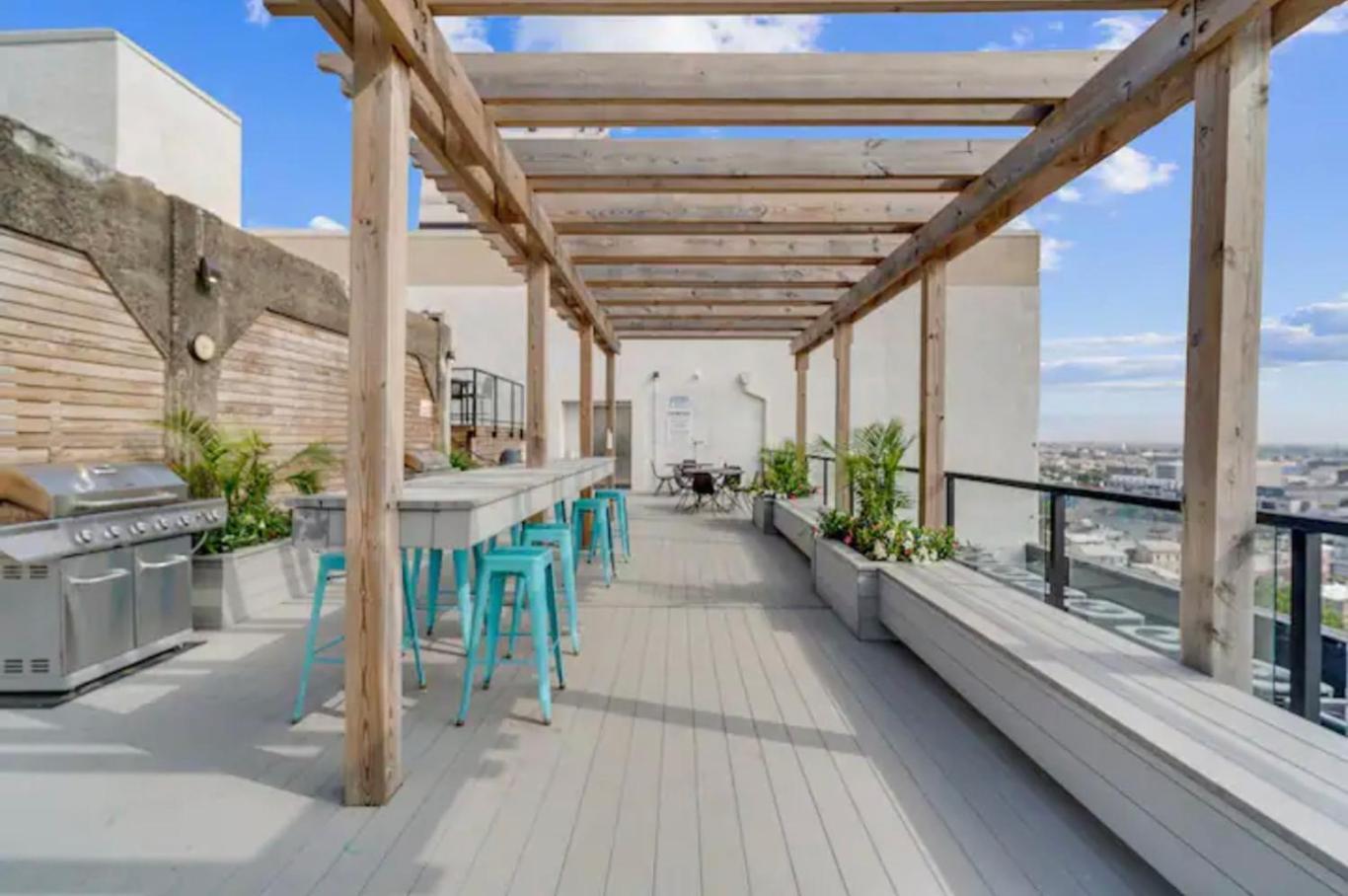 Magnificent W Rooftop Pool Philadelphia