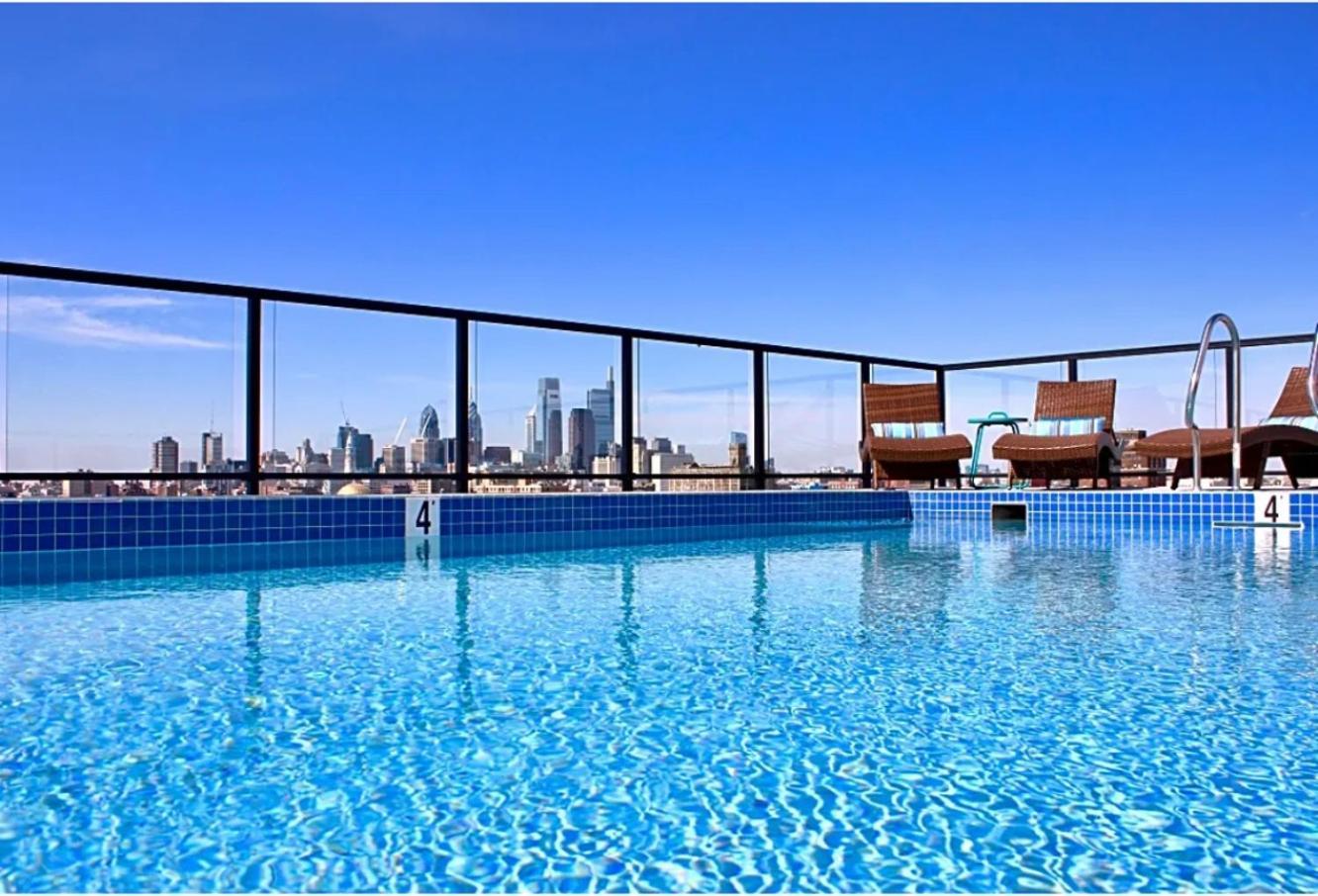 Magnificent W Rooftop Pool * Philadelphia